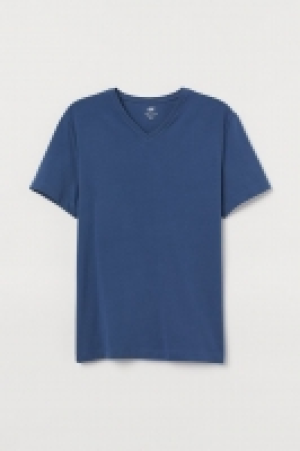 V-Shirt Slim Fit 3.99 €