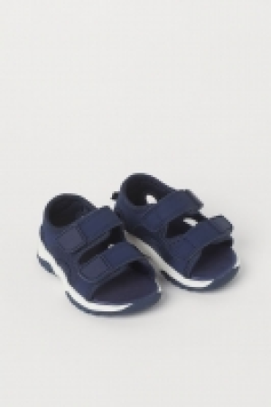 Sandalen 10.99 €