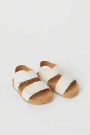 Sandalen 7.99 €