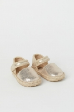 Sandalen 5.99 €