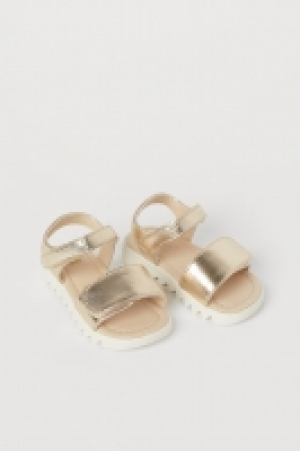 Sandalen 10.99 €